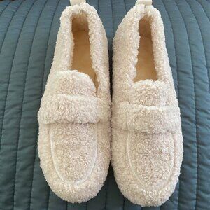 Women's Comfort Cozy Fuzzy Plush Slippers, NEW